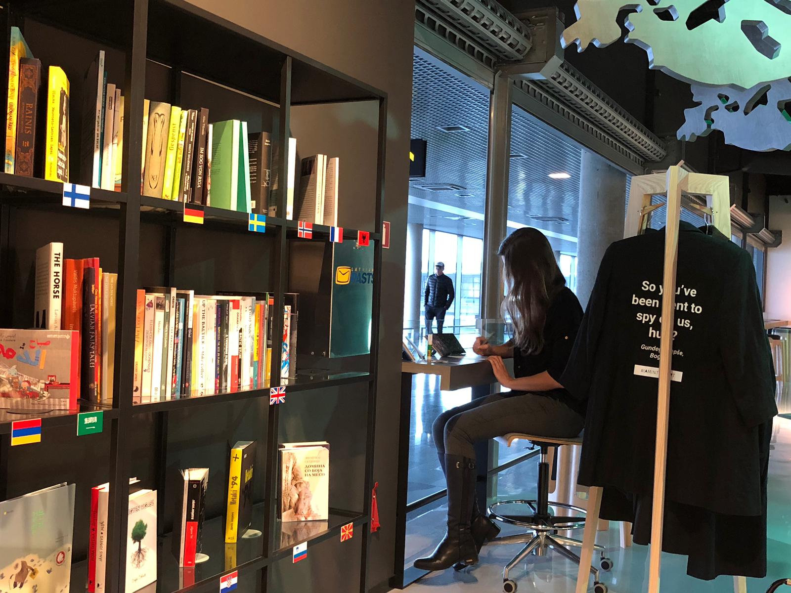 Business Information Centre “Magnetic Latvia”, located in the departure
sector C of RIX, is inviting all visitors to enjoy the Latvian Literature Month
from 3rd December through 3rd January. Here you can enjoy a hot and soothing
drink while le